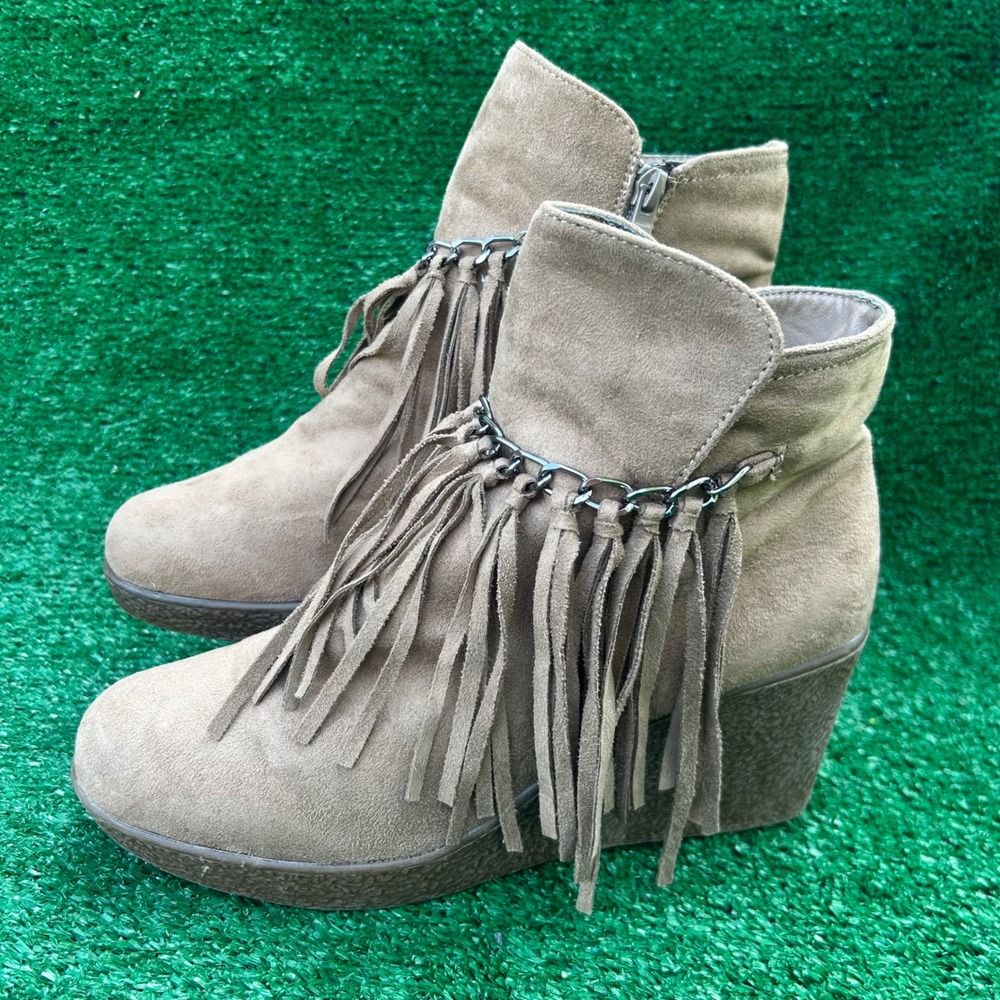 Aldo‎ Taupe Suede Fringe Wedge Ankle Boots Women Size 9 Chain Detail